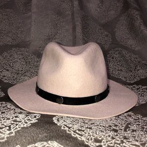 Women’s juniors pink fashionable cowgirl hat